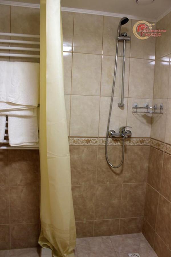 Sokolyne Gnizdo Otel Korostov Dış mekan fotoğraf